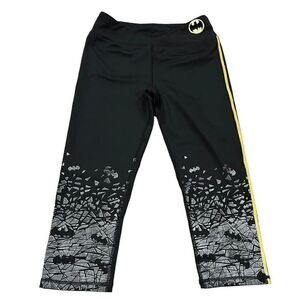 Her Universe DC Comics Batman Capri Workout Yoga Leggings Junior’s Large